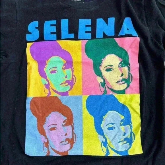Selena Tee Shirt.  Official Selena Merchandise.  Women’s size small. - Picture 2 of 4